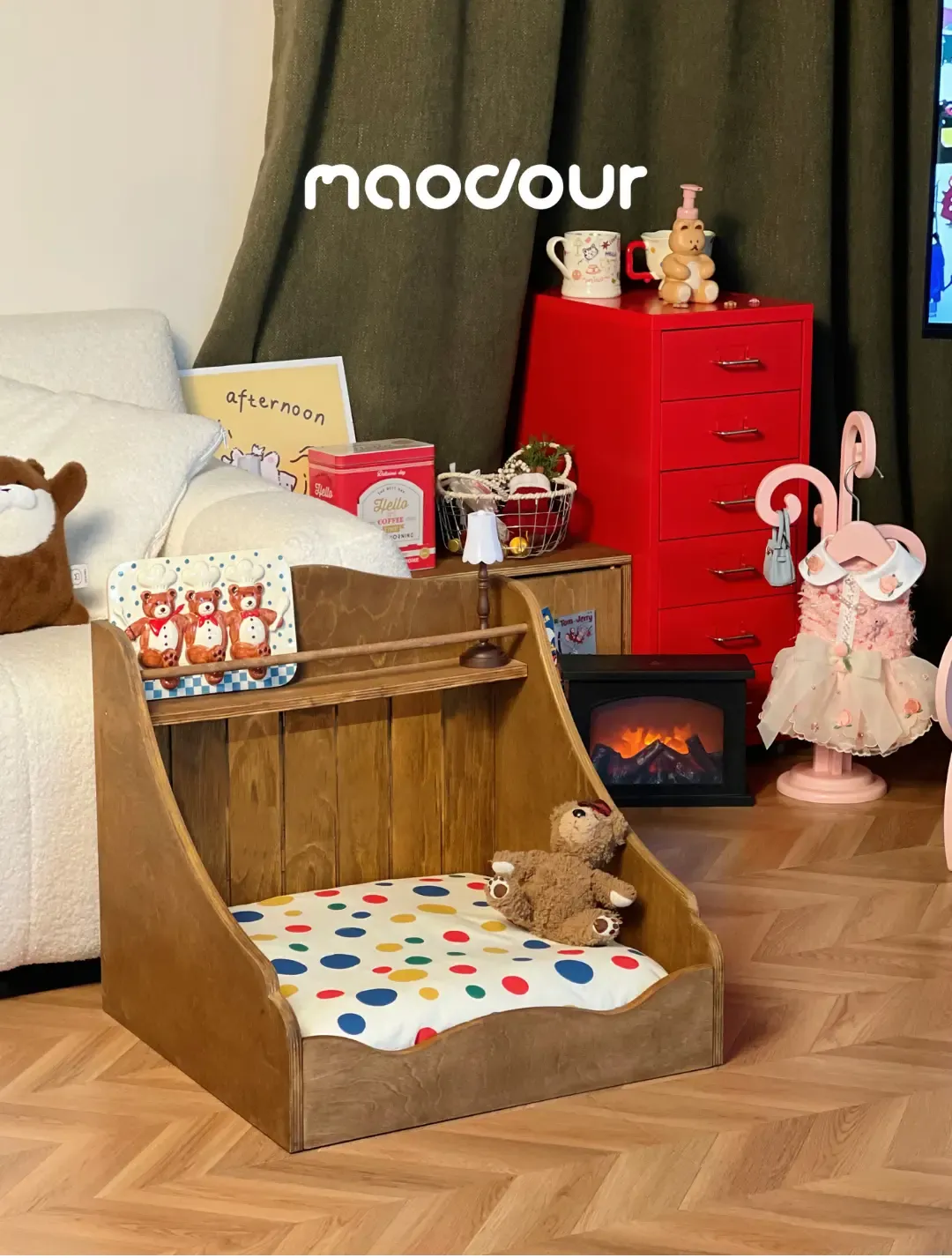 Nordic Vintage Solid Wood Pet Bed — construction detail 12