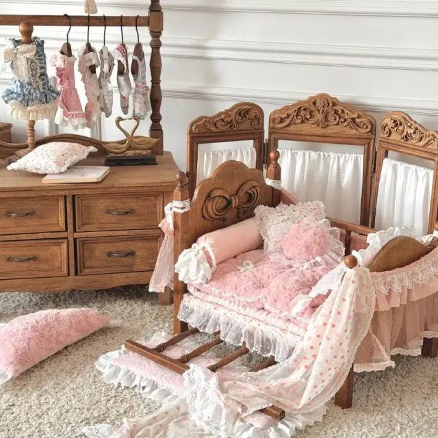 pet bedding manufacturer - Classic Cradle Pet Bedding & Lace Set, view 3