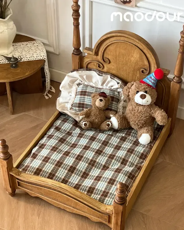 wooden pet bed manufacturer - Anna Princess Vintage Pet Bed, view 4