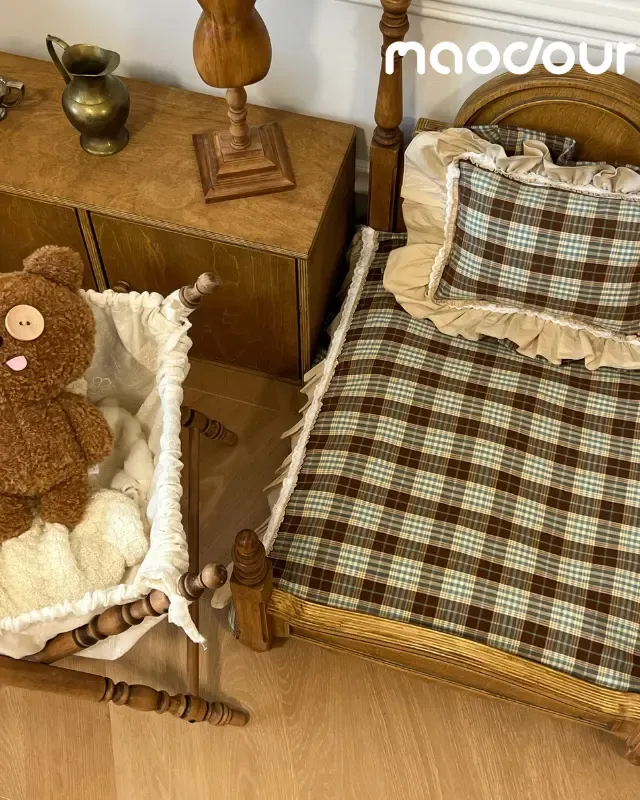 wooden pet bed manufacturer - Anna Princess Vintage Pet Bed, view 5