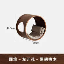 Round den — left opening