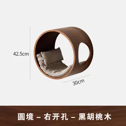 Round den — right opening