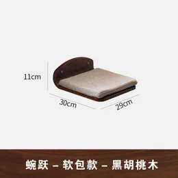 Backrest perch — padded
