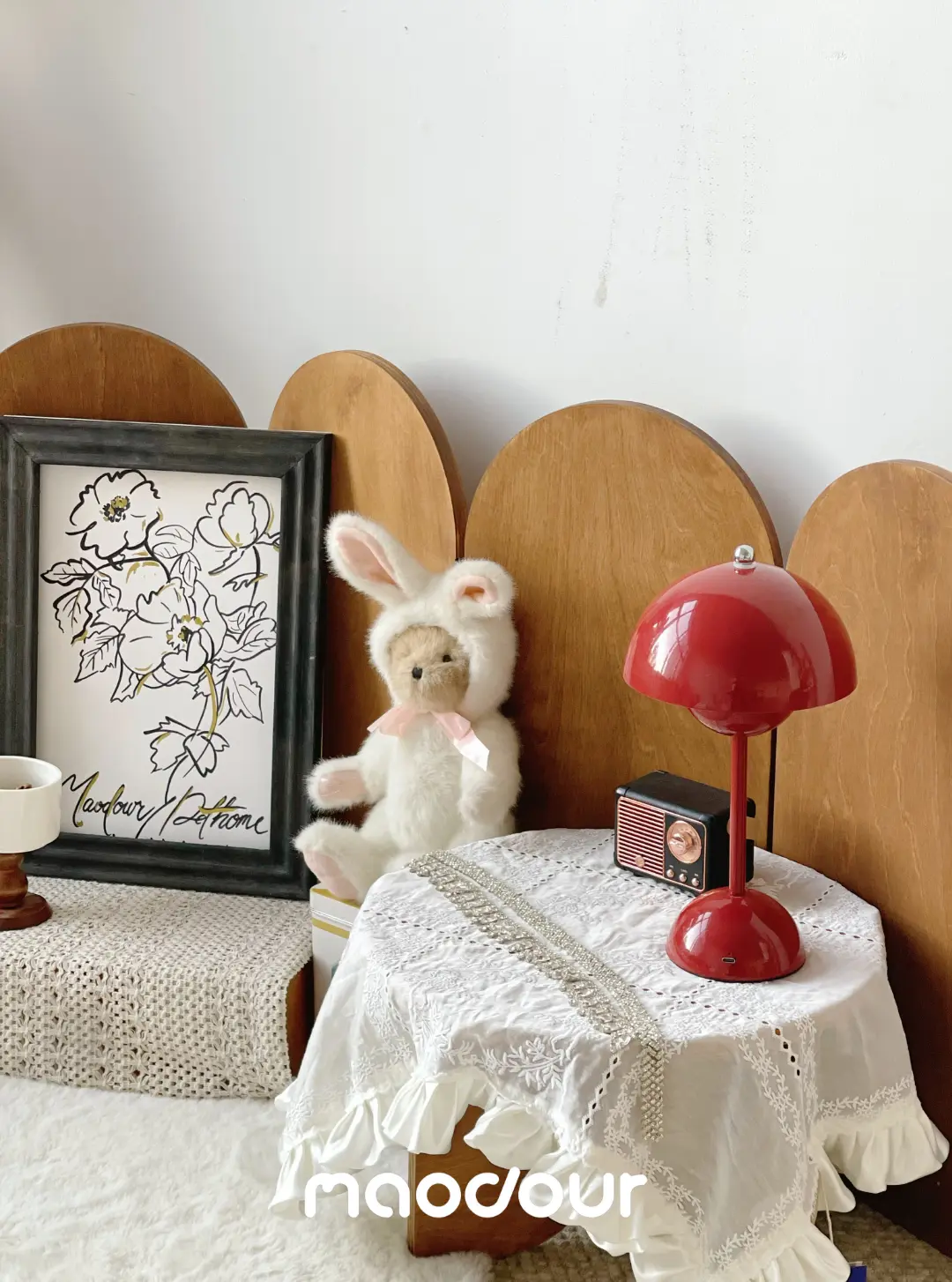 Vintage wooden pet screen divider detail 4