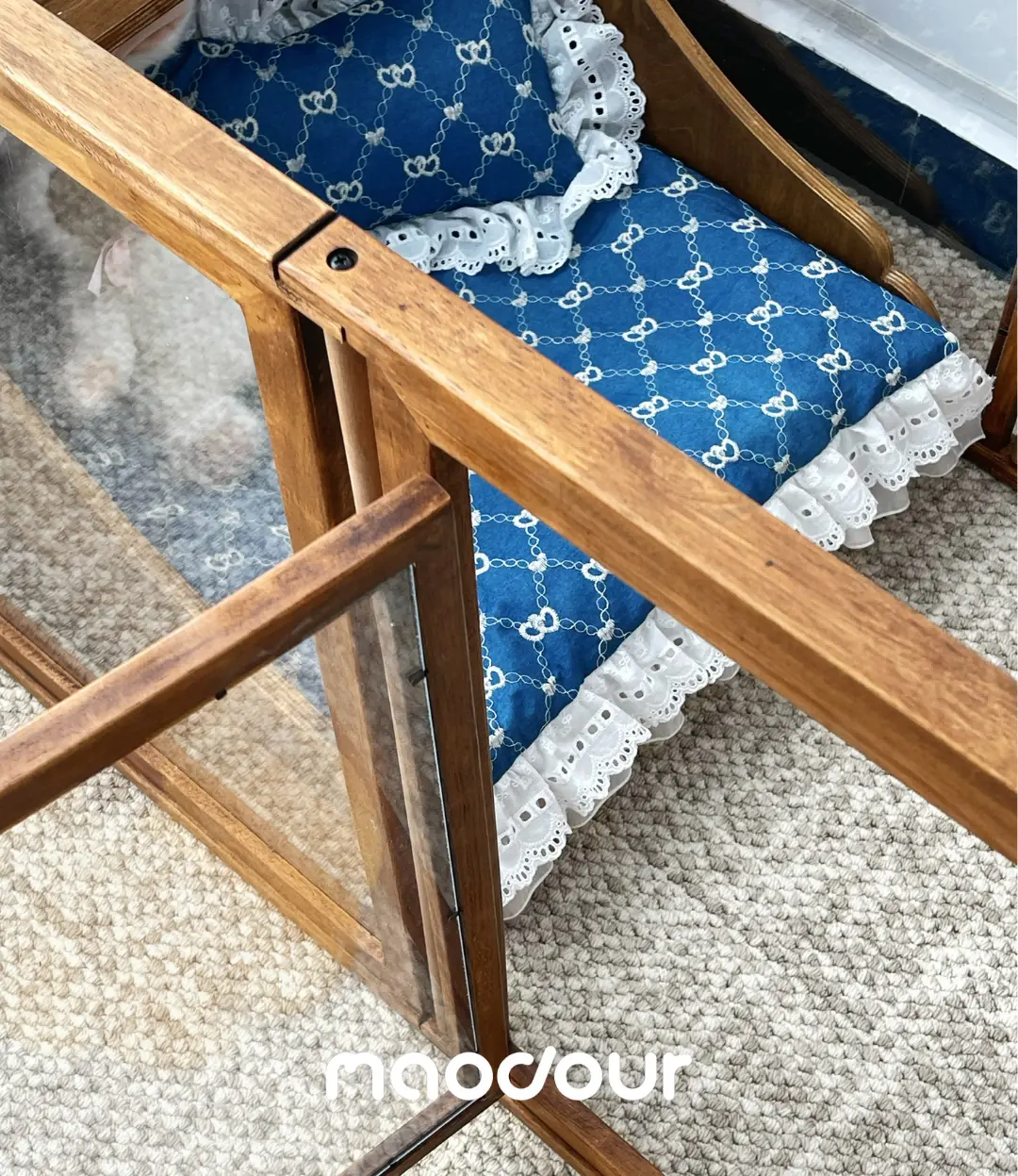 Solid wood transparent pet playpen detail 14