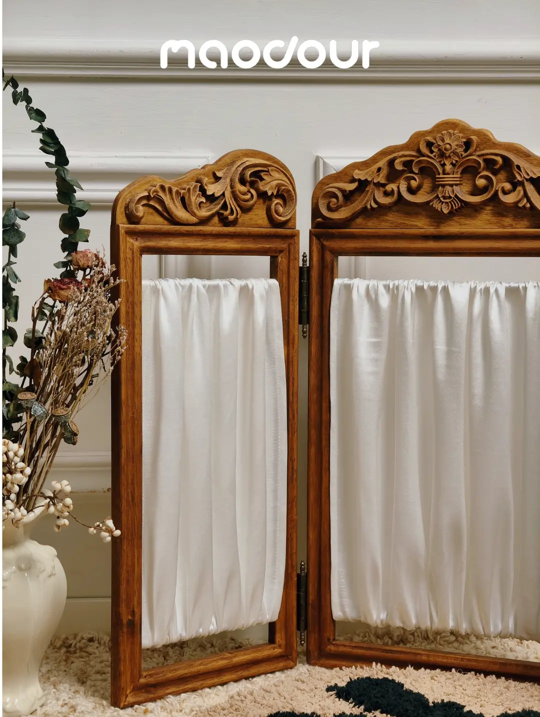 Satin carved folding pet screen divider detail 13