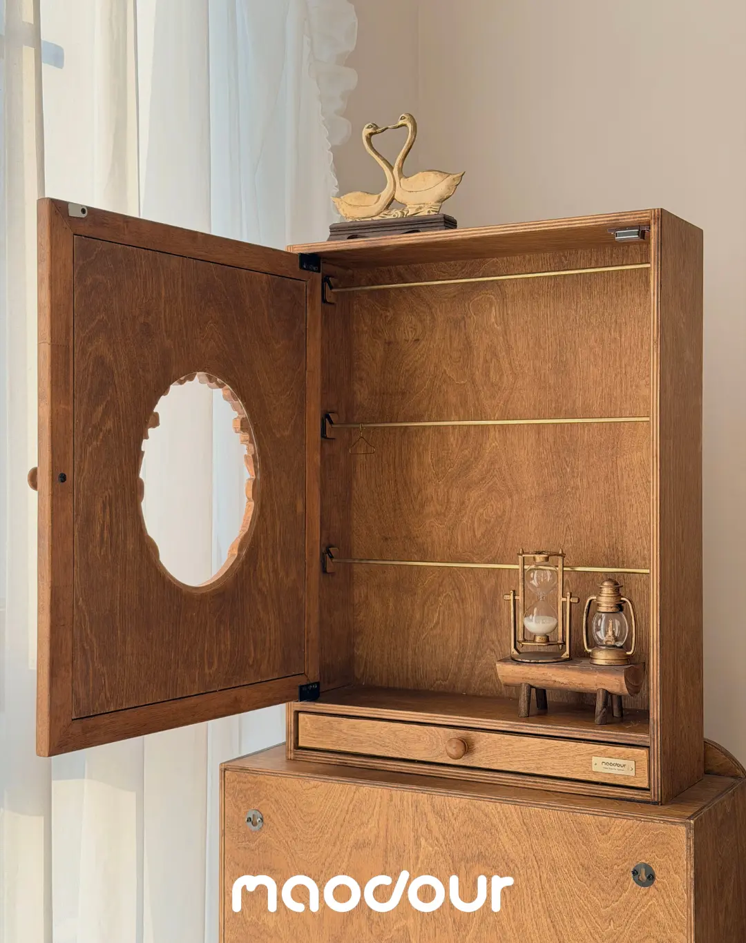 Vintage bear pet wardrobe detail 4