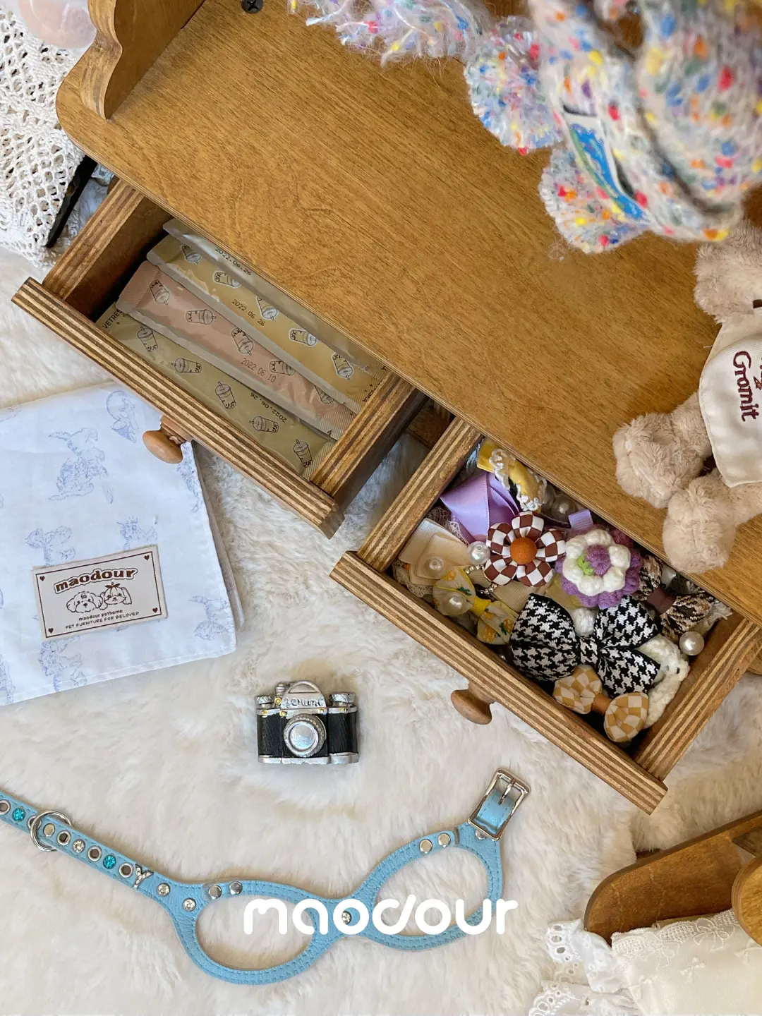 Vintage wooden pet wardrobe shelf detail 11