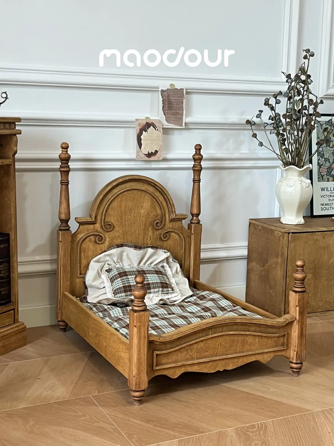 Anna princess vintage pet bed detail 3