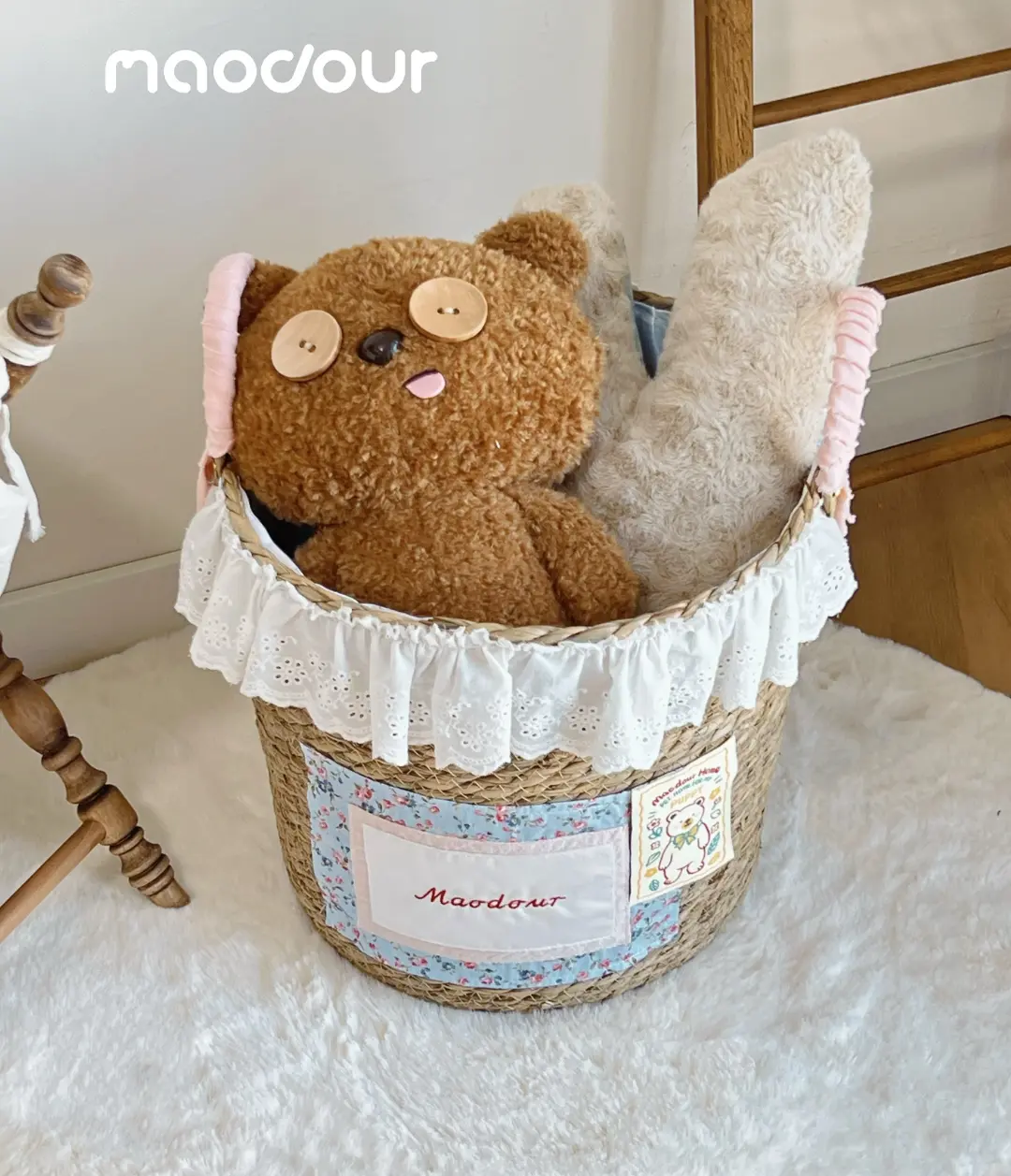 Bear pet storage basket detail 14