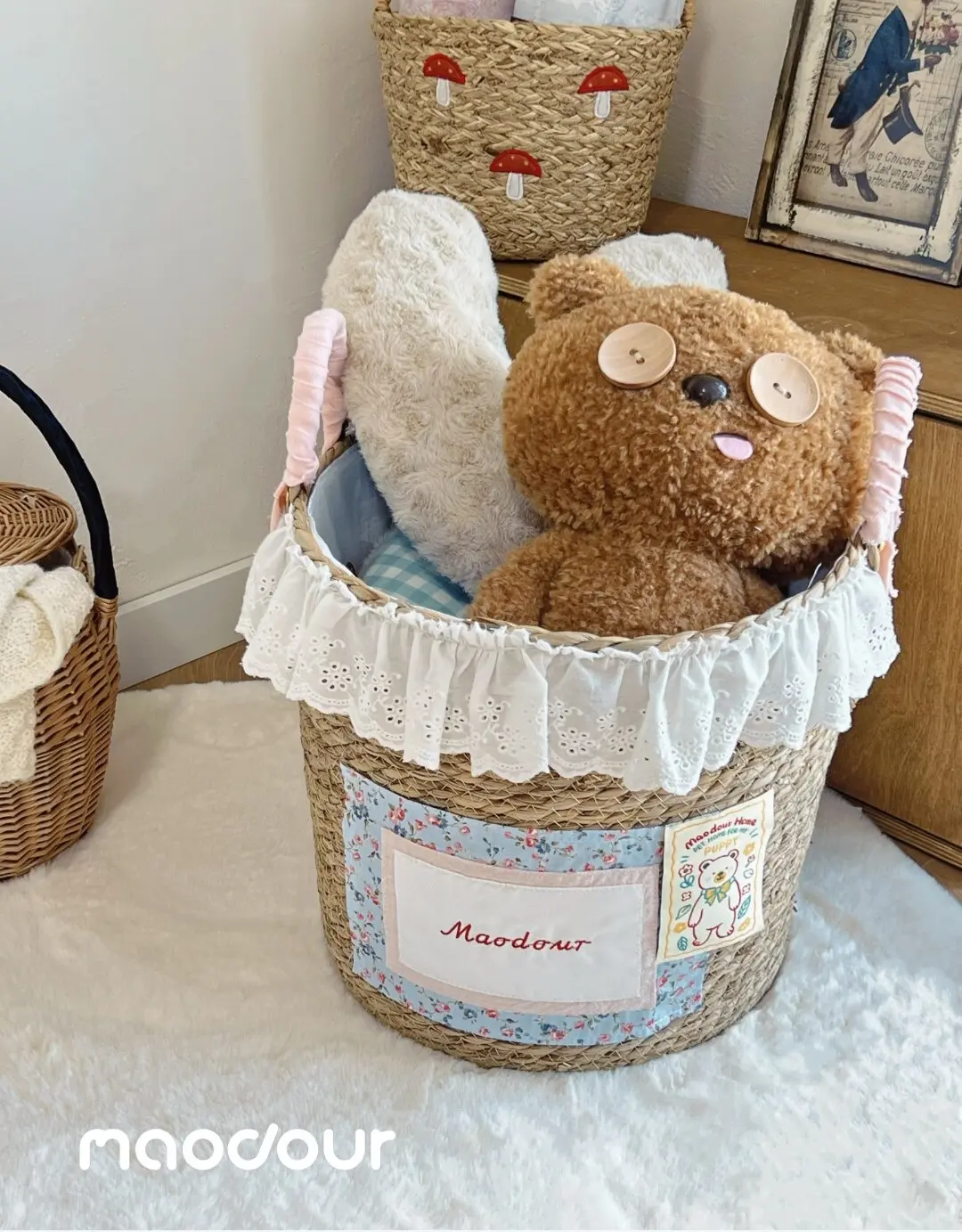 Bear pet storage basket detail 5